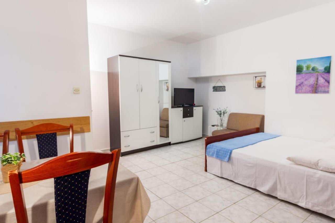 Omis Center Vila Exterior photo